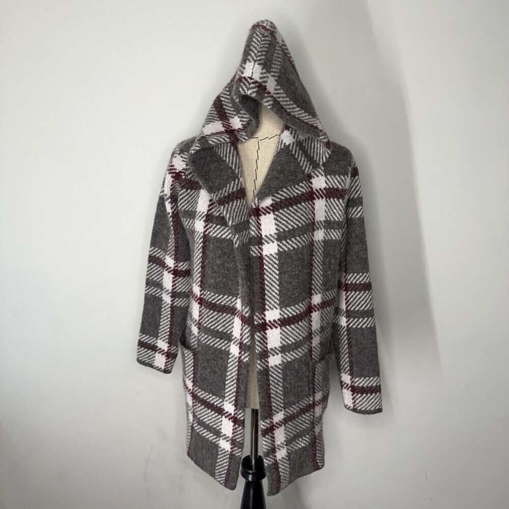 Max Studio Fuzzy Sweater Jacket Women’s Size M Faux Wool Fur Warm Cozy Blanket